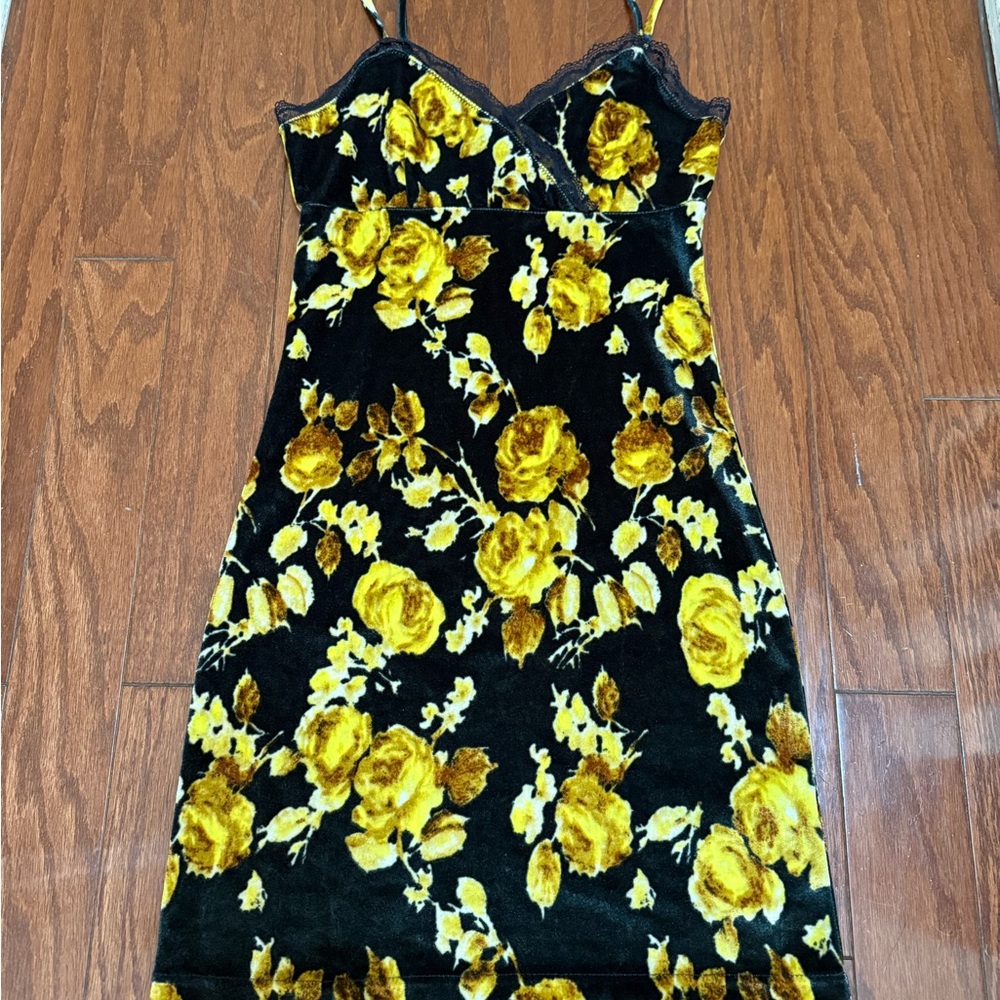 Urban Outfitters‎ | Bernadette whimsygoth Velvet Floral Mini Dress size xs